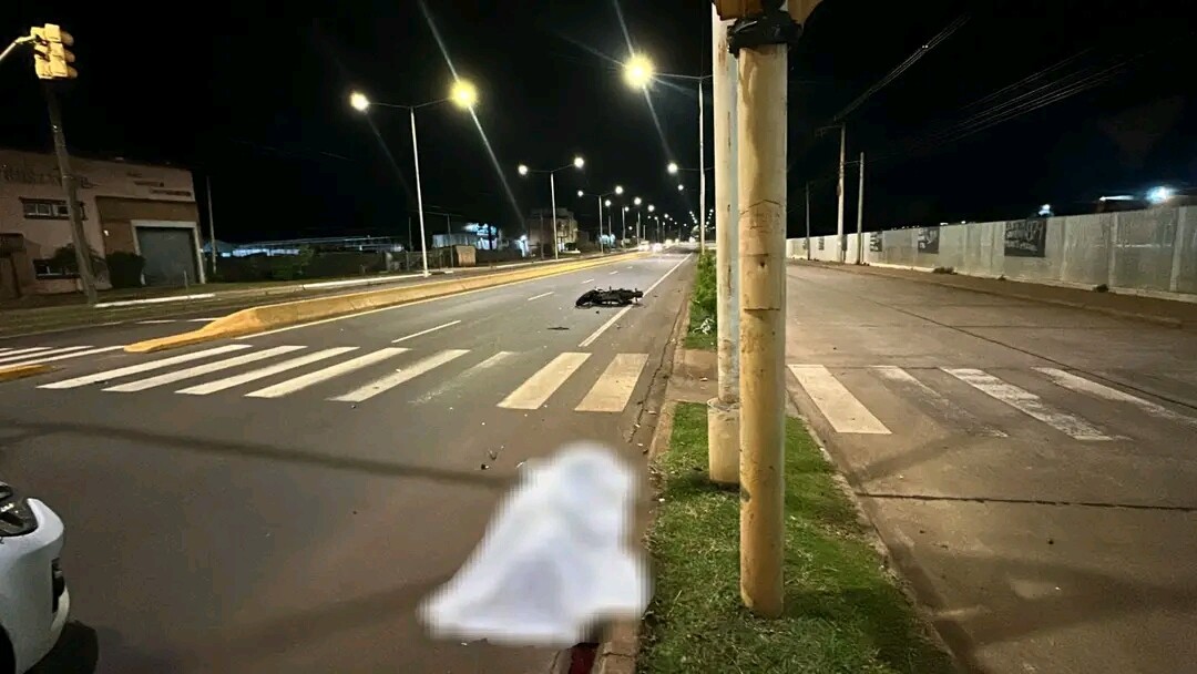 117023