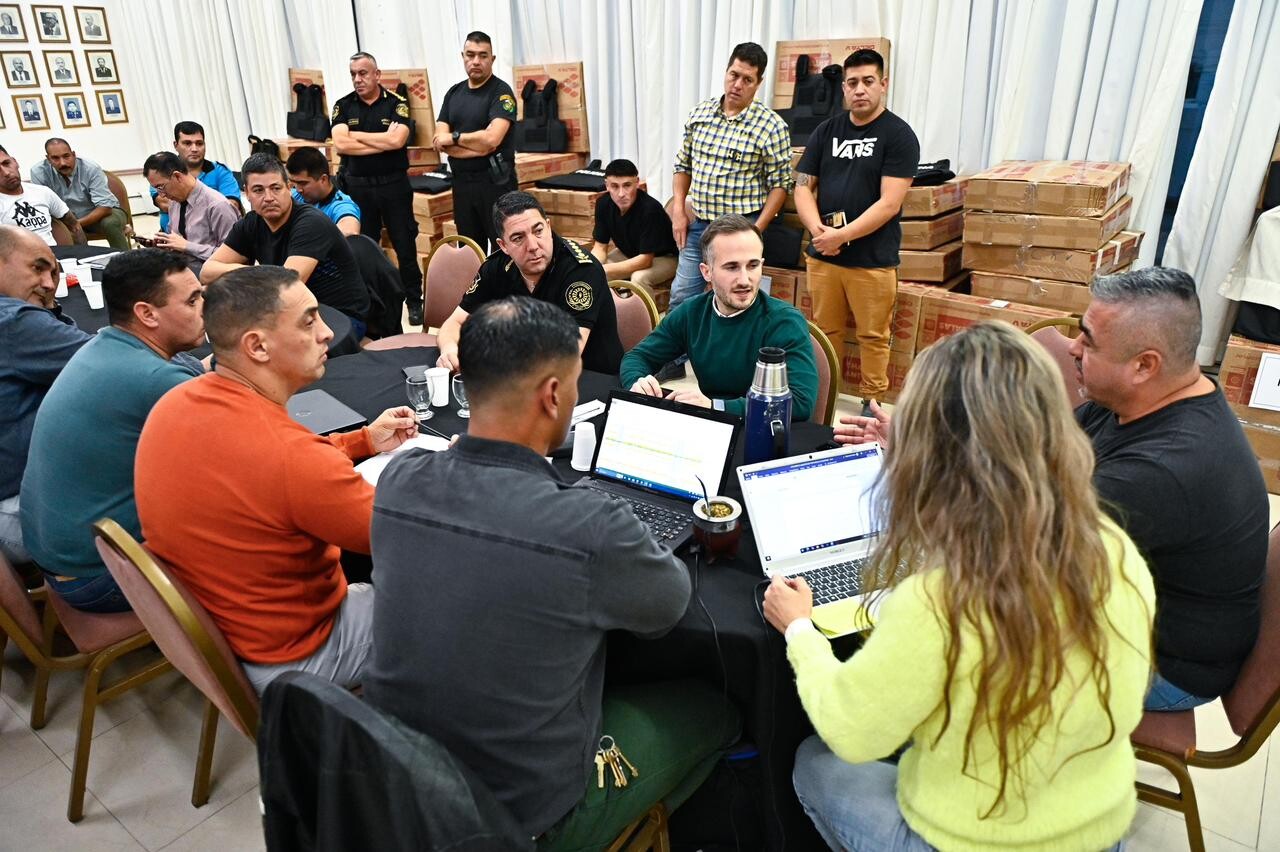 Provincia acordó con Co.Bi.Pol. una mejora salarial que alcanza a activos y retirados