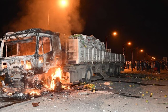 1.jpg Un motociclista falleció tras una colisión con un camión