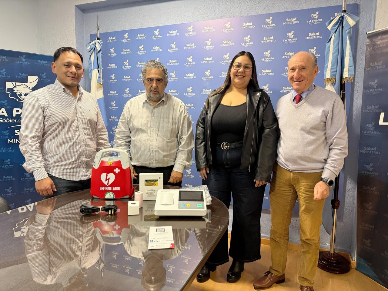 13.jpg Suman equipamiento para atención cardiológica en el Centro de Salud de La Reforma