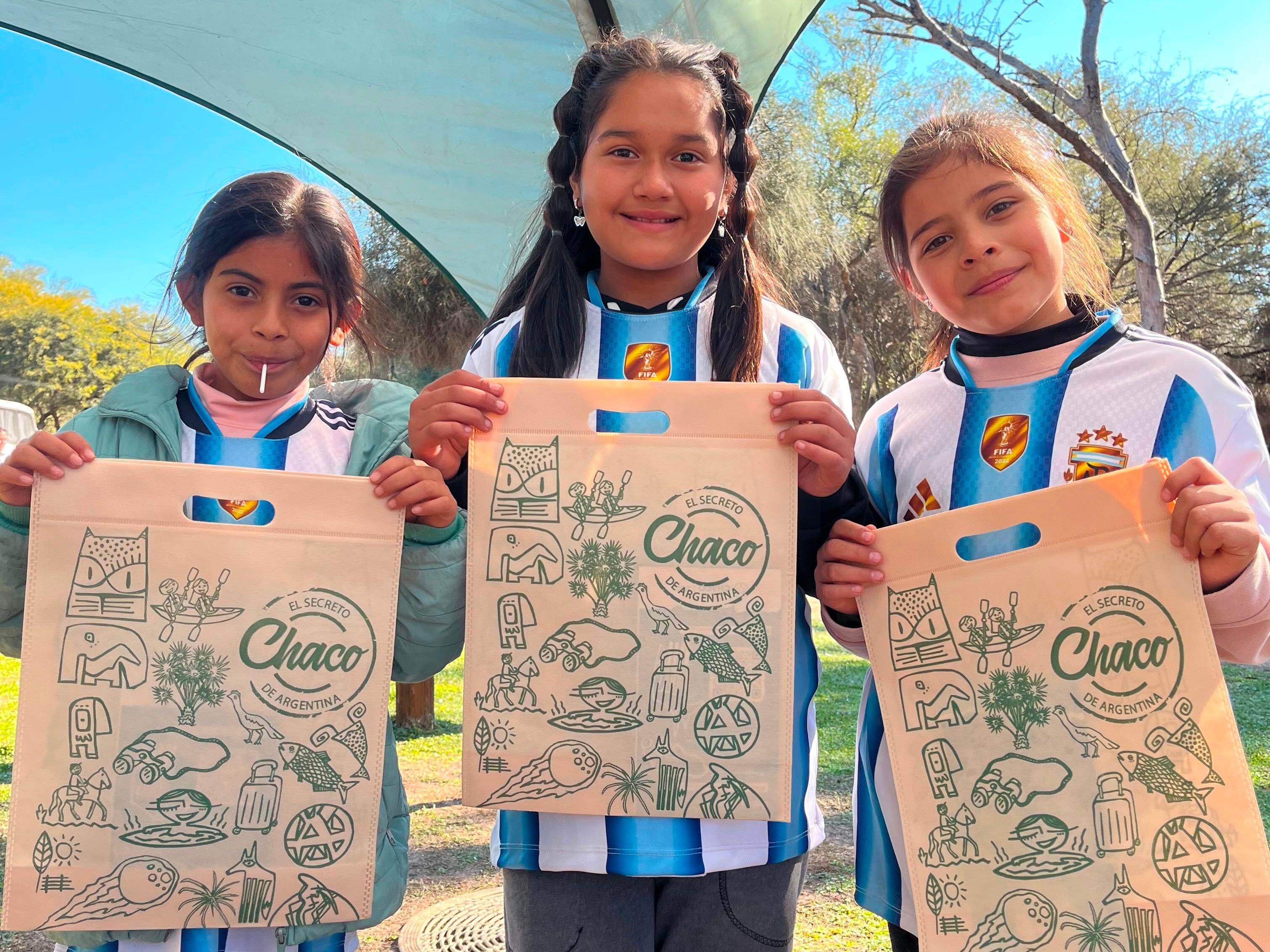 CIENTOS DE ESTUDIANTES CELEBRARON ASTEROID DAY EN CAMPO DEL CIELO, DONDE UN PEDAZO DEL UNIVERSO ELIGIÓ QUEDARSE PARA SIEMPRE