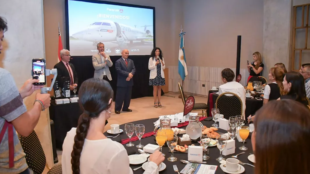 14555-paranair-presento-el-vuelo-asuncion-salta-ante-operadores-de-turismo-20241030192446.webp Paranair presentó el vuelo Asunción – Salta ante operadores de turismo