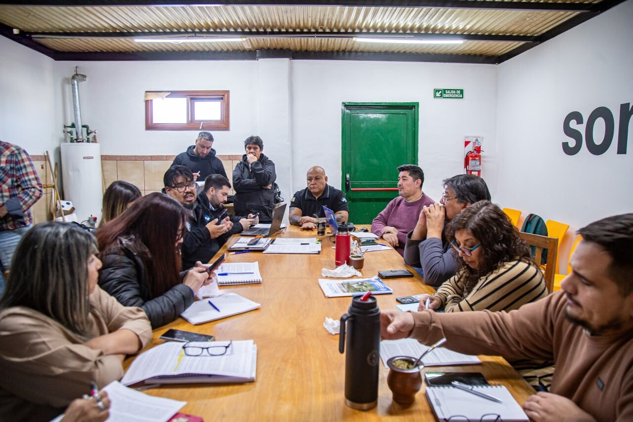 GOBIERNO CONTINÚA TRABAJANDO CON GREMIOS ESTATALES PARA LA AMPLIACIÓN DE DERECHOS LABORALES