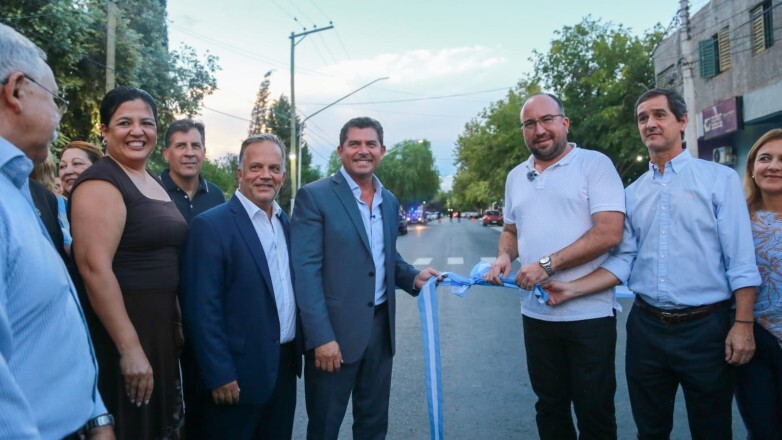 1511.jpg En Rivadavia, Orrego habilitó un nuevo asfalto y anunció una doble vía para descomprimir Avenida Libertador