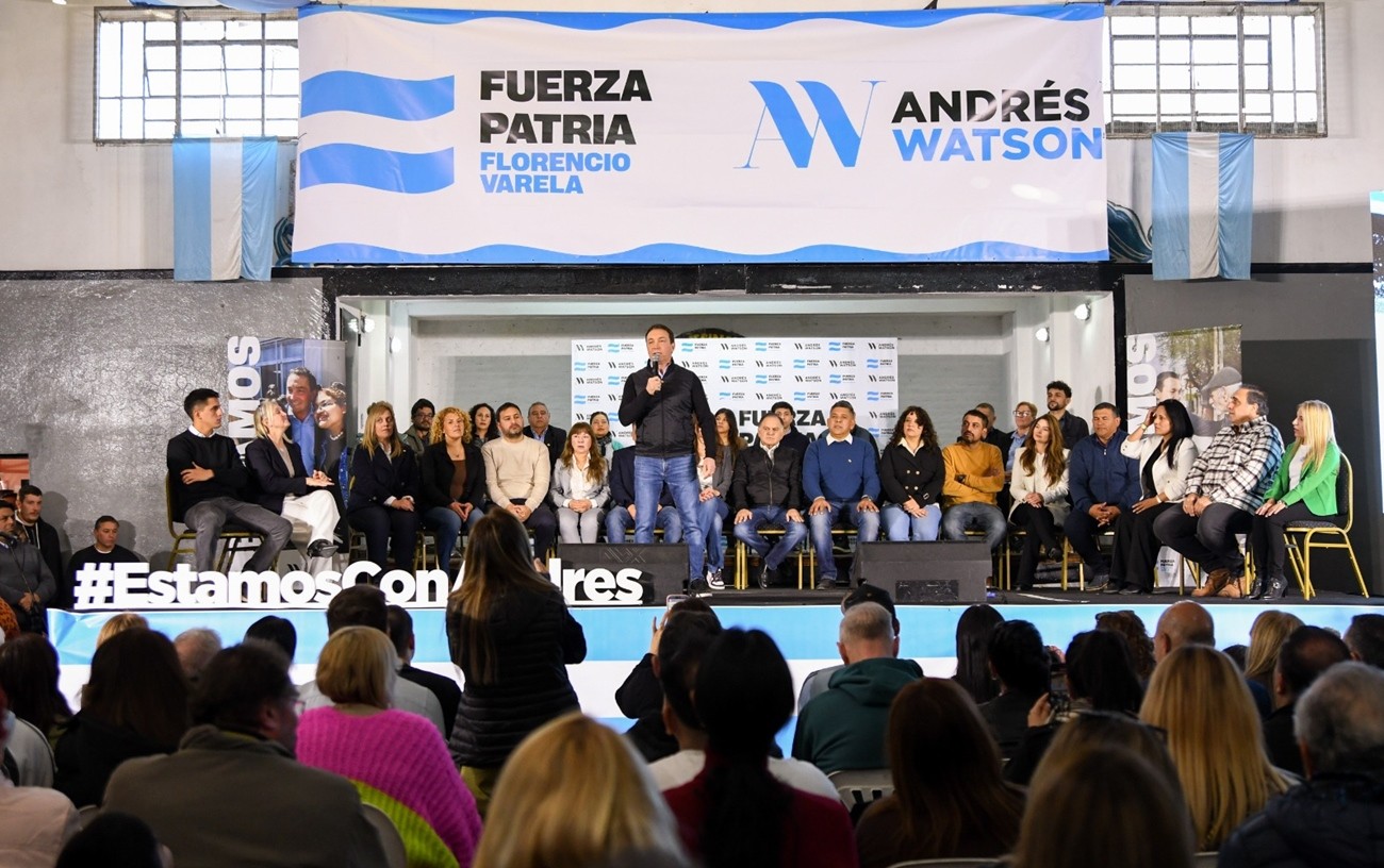 Andrés Watson: “La lista de Fuerza Patria es el escudo para defender los derechos de los y las varelenses”