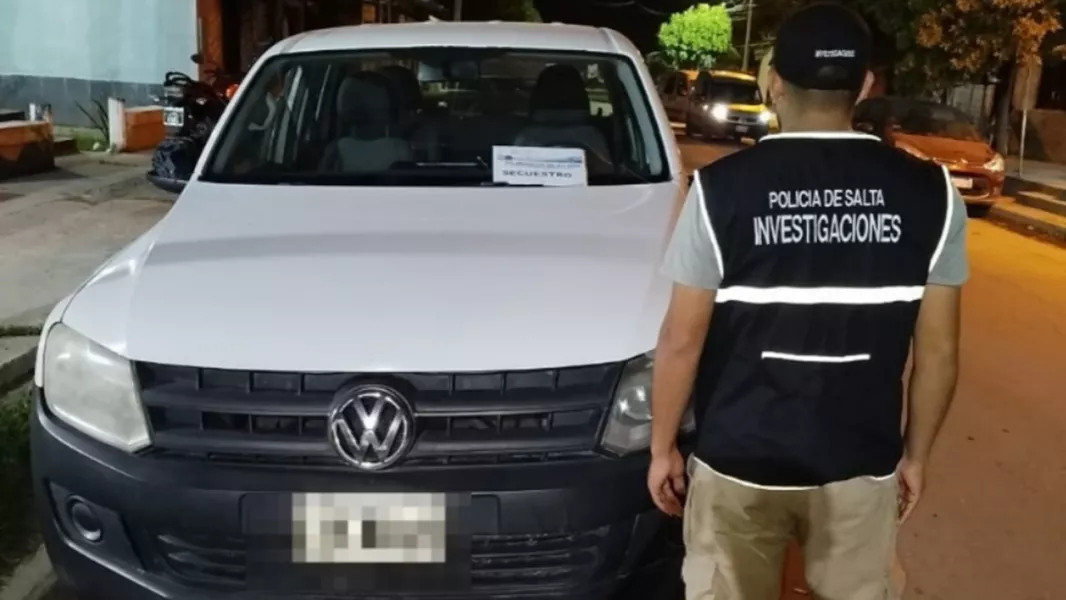 16808-la-policia-recupero-en-oran-dos-camionetas-robadas.webp