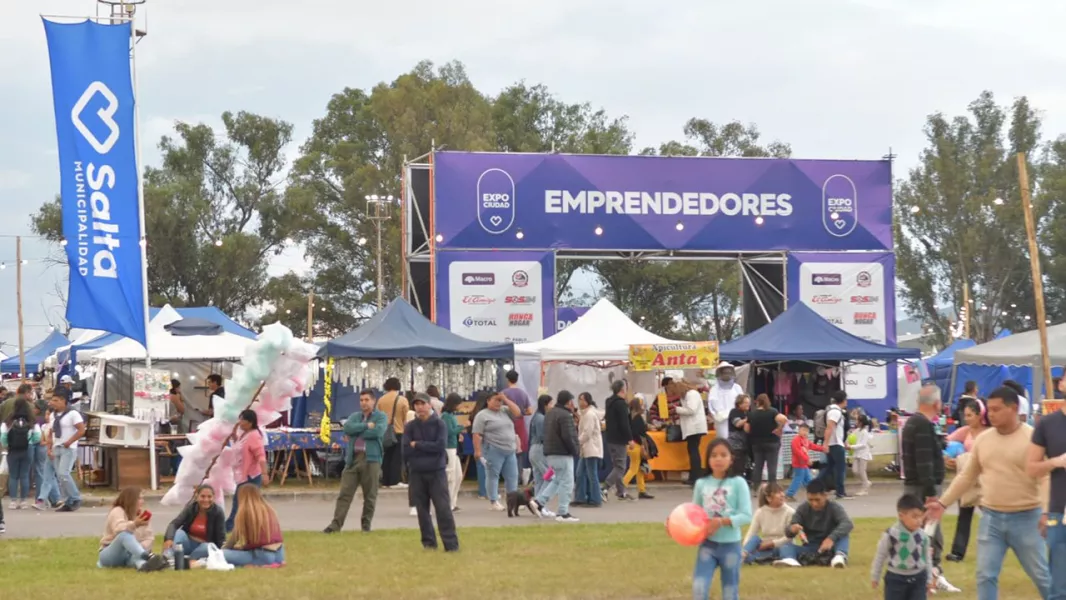 16830-expo-ciudad-saenz-recorrio-la-muestra-y-celebro-el-talento-e-innovacion-de-los-emprendedores.webp Expo Ciudad: Sáenz recorrió la muestra y celebró el talento e innovación de los emprendedores