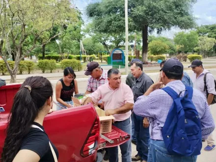173538w440h330c.jpg.webp El Gobierno del Chaco entrega semilla y combustibles a productores rurales