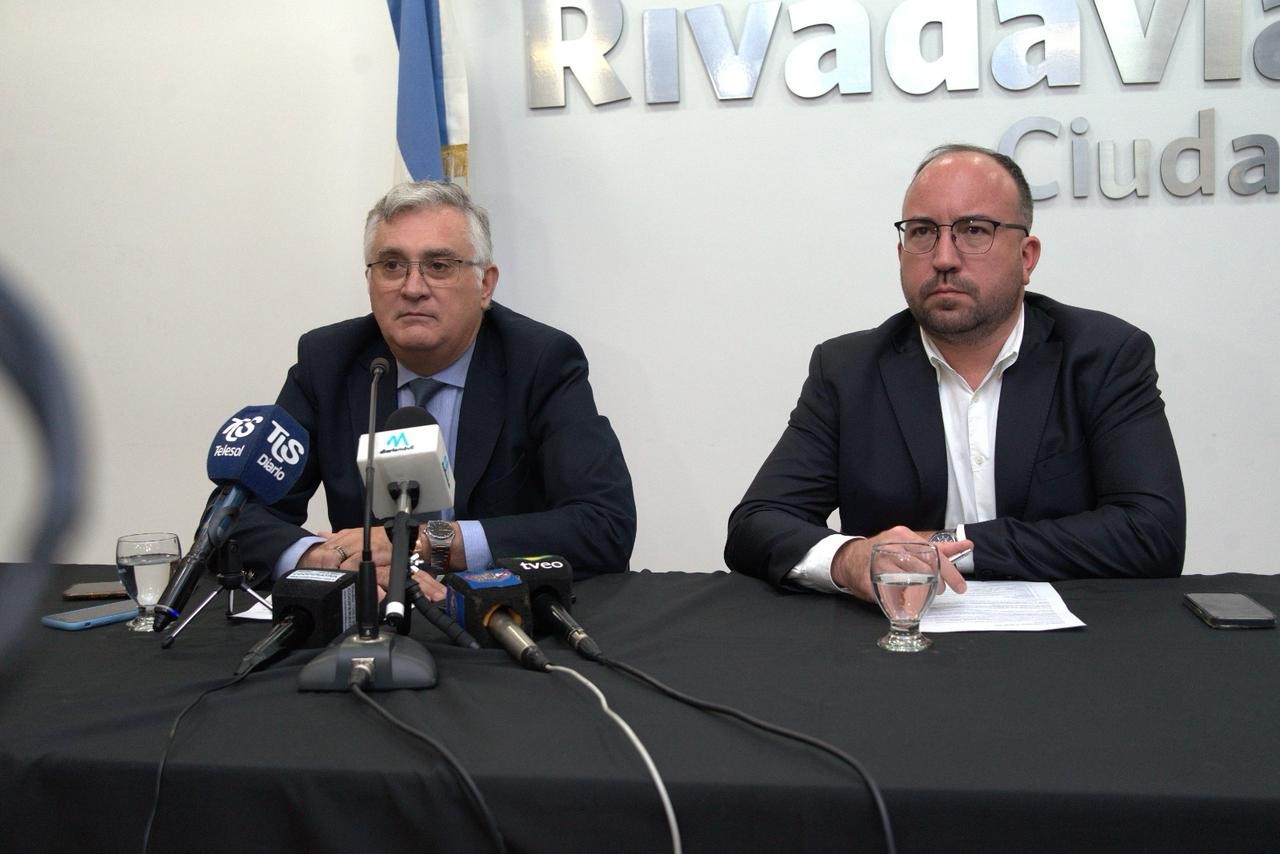 El intendente de Rivadavia,Sergio Miodowsky presento  el Nuevo Régimen de Regularización de Deuda 2025 municipal.