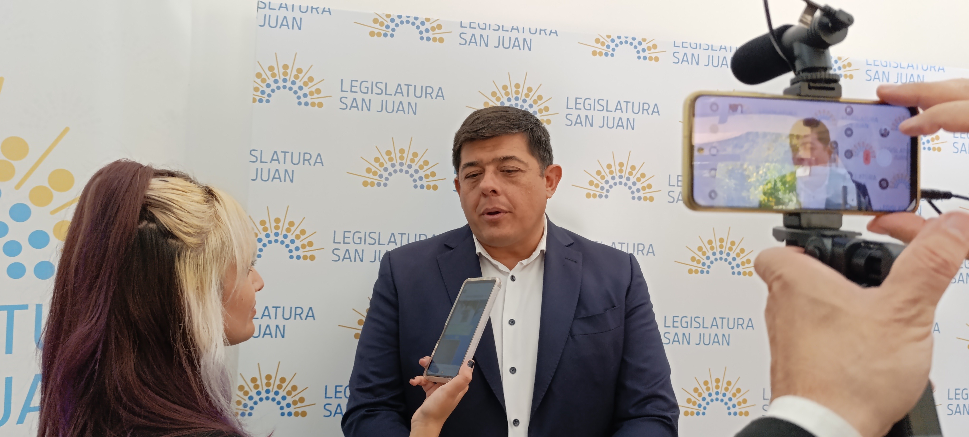 Después de haber realizado un profundo relevamiento de los daños que dejaron las lluvias en el departamento, el intendente de Jáchal, Matias Espejo, señalo que serán necesarios miles de millones de pesos para poder recuperar el departamento.