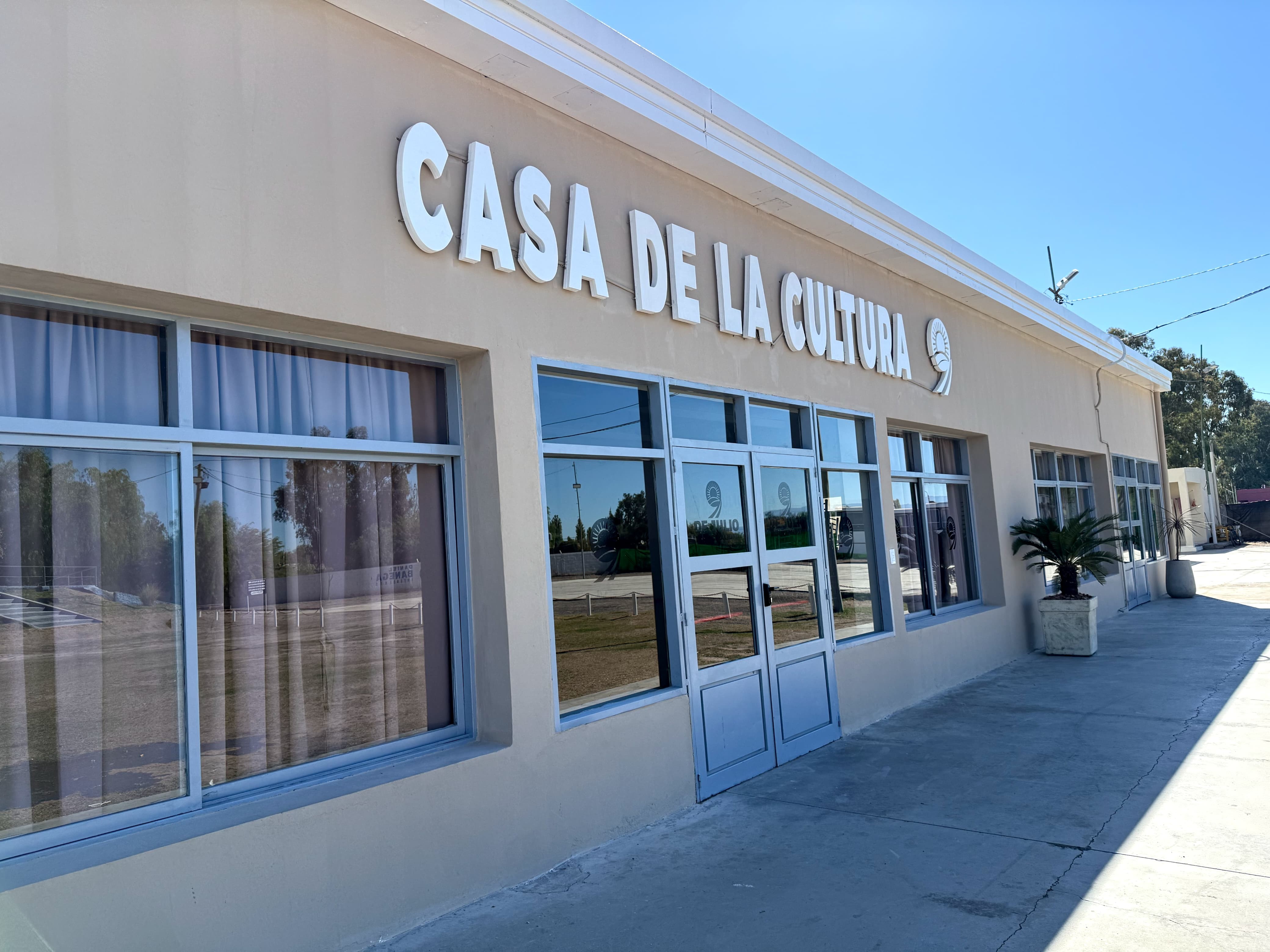 La Municipalidad de 9 de Julio concluyo con éxito las obras de renovación integral en la Casa de la Cultura.