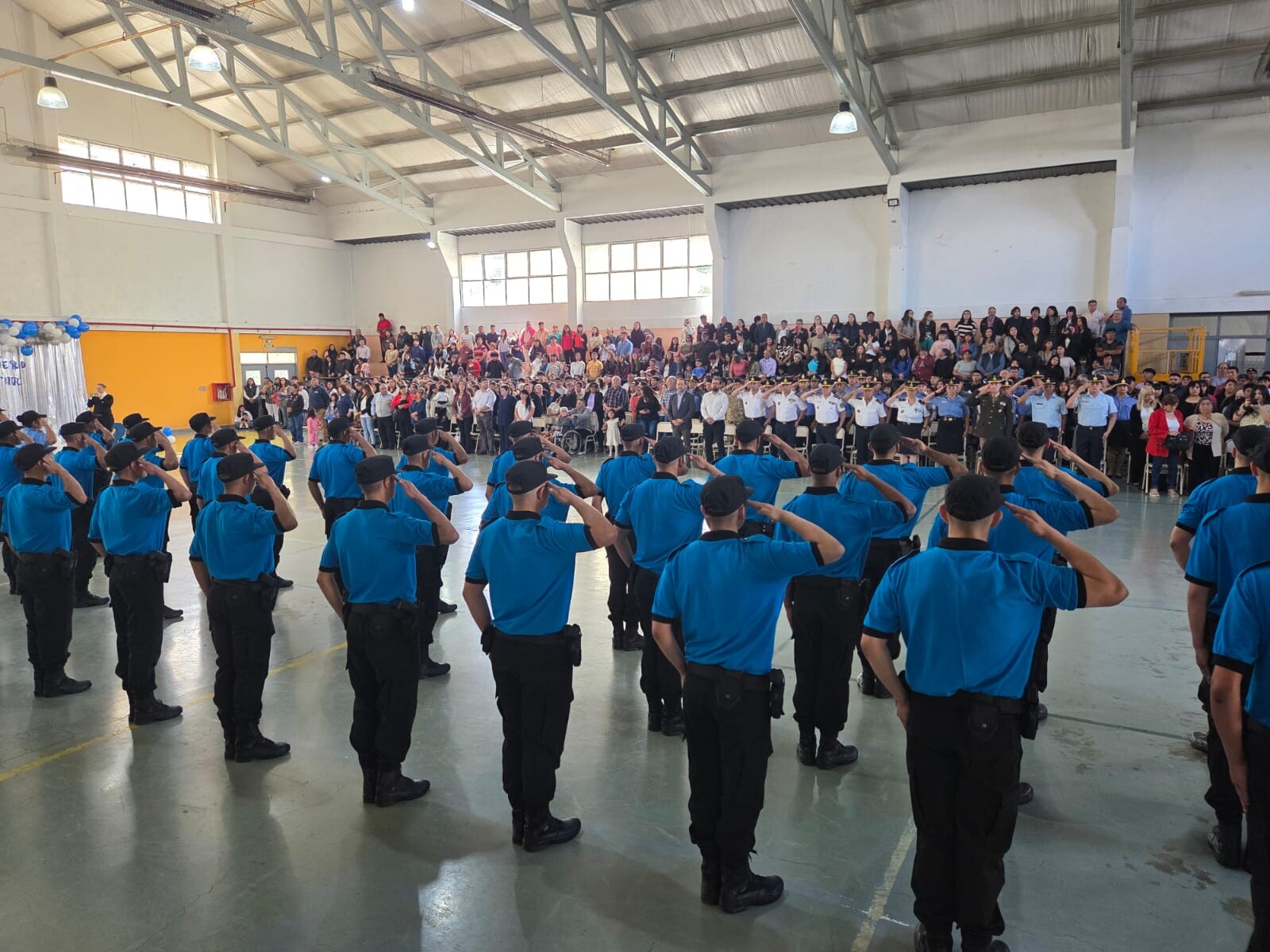 1764606269WhatsApp Image 2025-12-01 at 12.55.23 PM.jpeg Esquel: 59 nuevos agentes se suman a la Policía del Chubut
