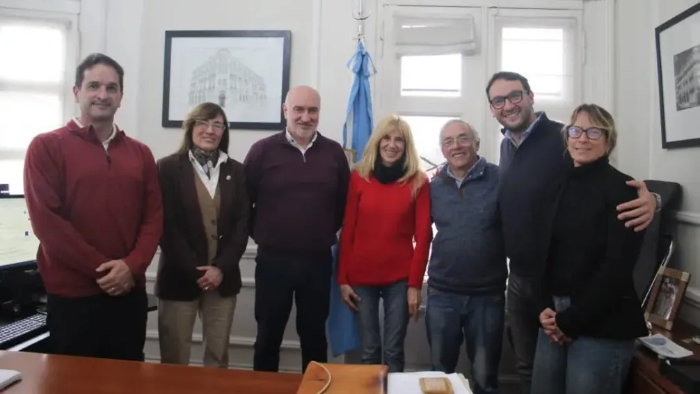 Familia de Azul apuesta por la Universidad Pública: Cedió una casa para convertirla en residencia estudiantil