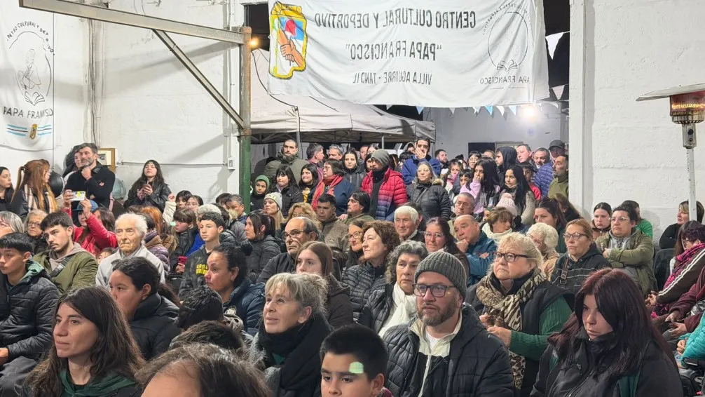Se inauguró el Centro Cultural y Deportivo Papa Francisco en el barrio Villa Aguirre