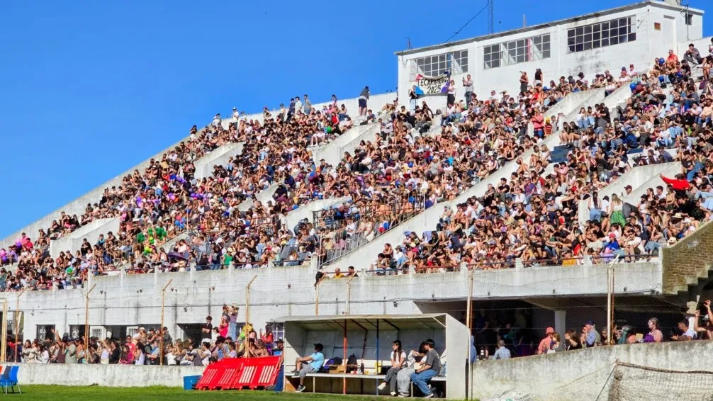 La Farándula Estudiantil de este año se realizará en el Club Ferro