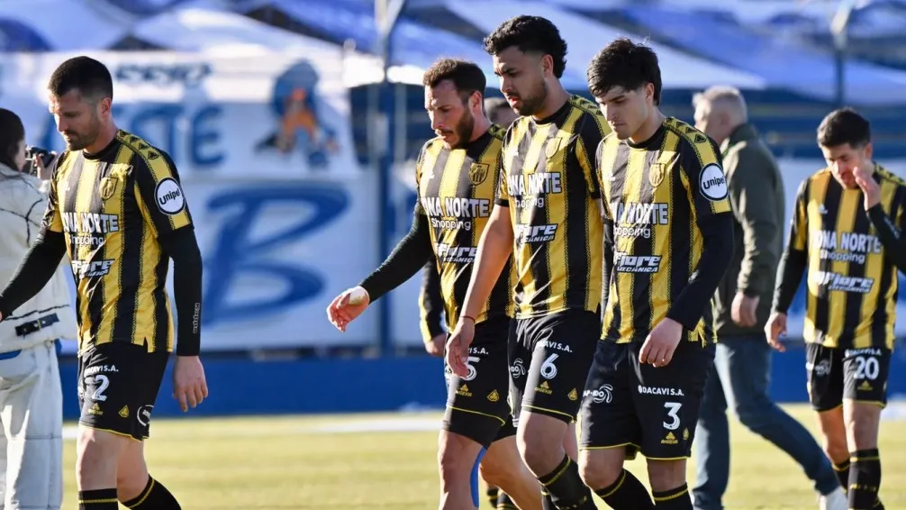 Santamarina perdió ante Costa Brava y consumó su descenso
