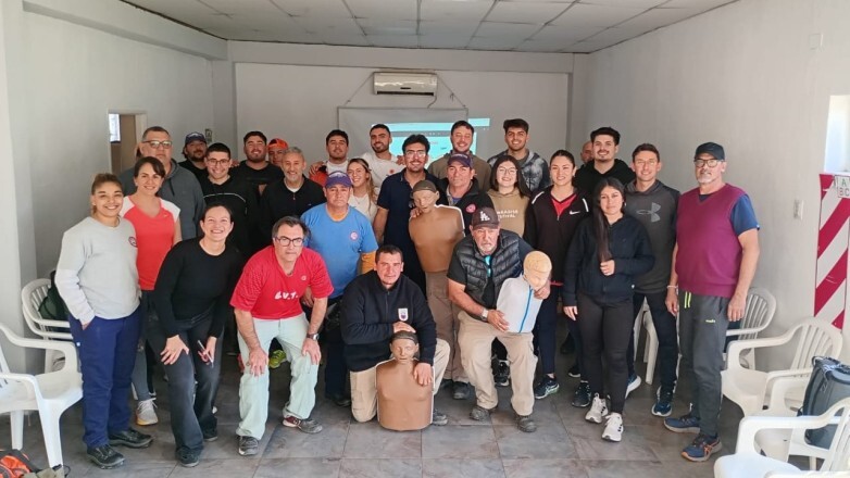 El gobierno acompaña a los clubes con capacitaciones que salvan vidas