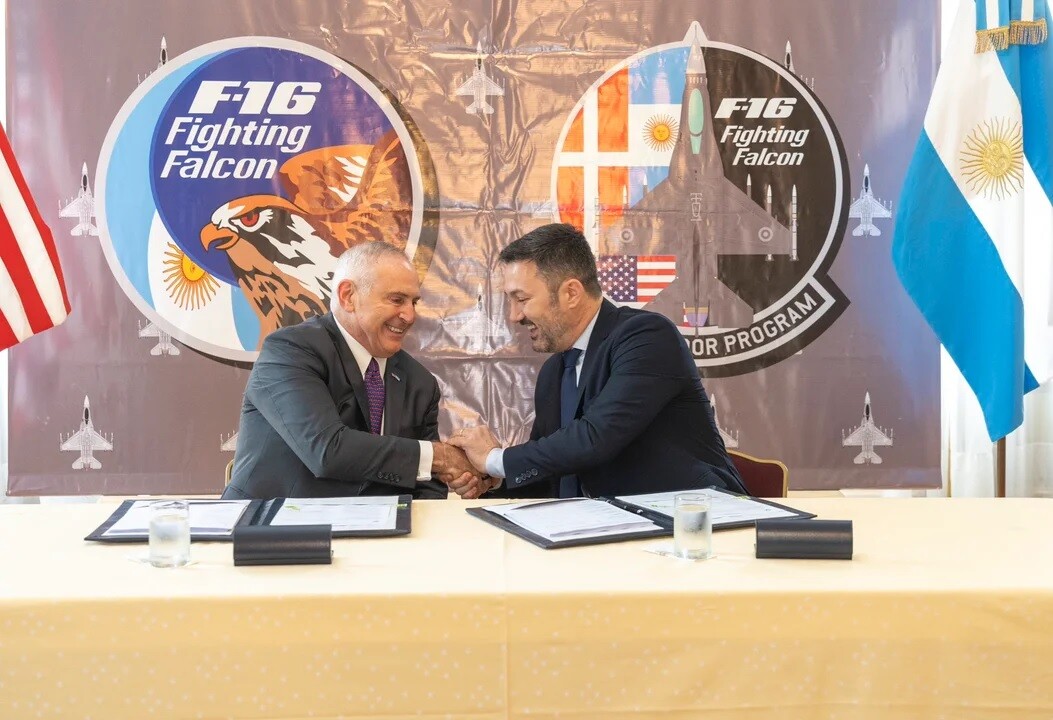 1.jpg Firman Carta de Oferta y Aceptación con Estados Unidos para el programa F-16