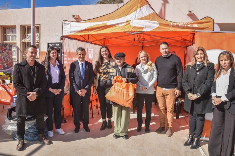 El ministro Carlos Platero, recorrió todas las instancias que se pusieron a disposición de la población de Zonda, en el marco del San Juan Cerca realizado en ese departamento.