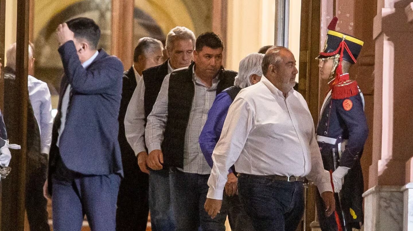1.jpg El Gobierno convocará a la CGT y a empresarios para reactivar negociaciones por una reforma laboral