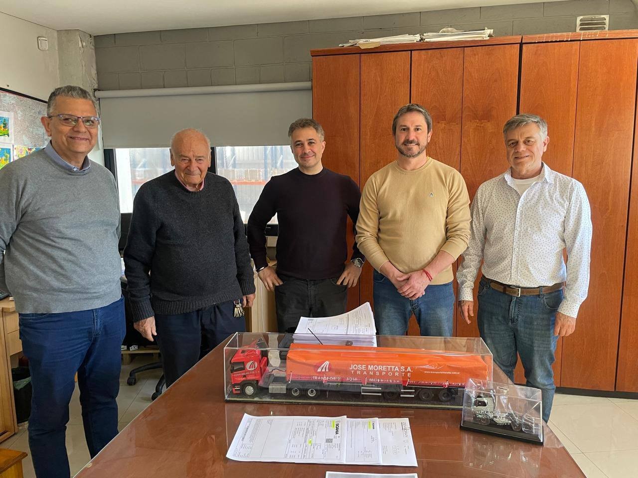 Municipalidad de Trelew Merino recorrió Moretta S.A., empresa de transporte y logística interesada en invertir en Trelew