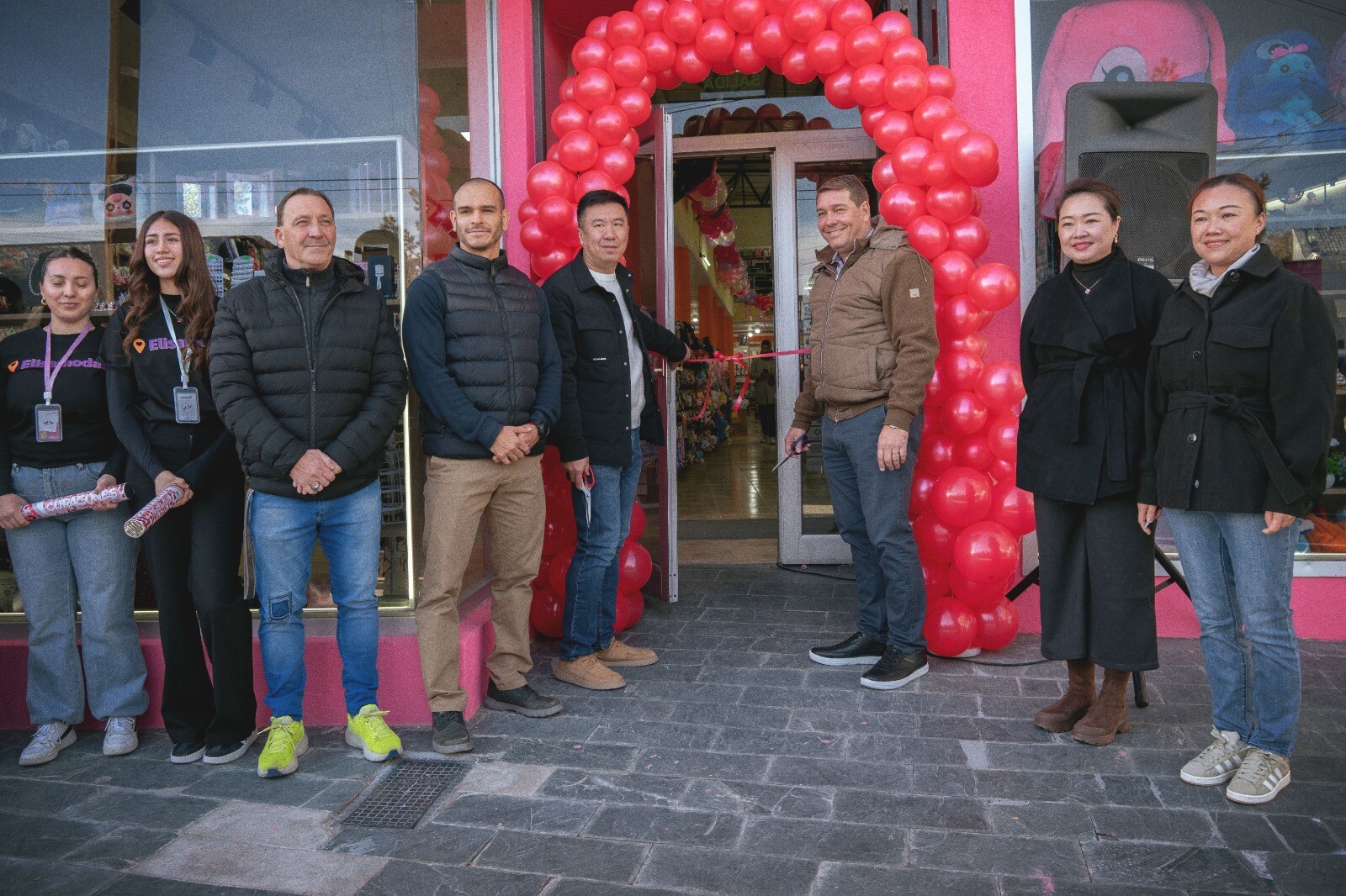 2- INAUGURACIÓN DE ELISA MODAS.jpeg