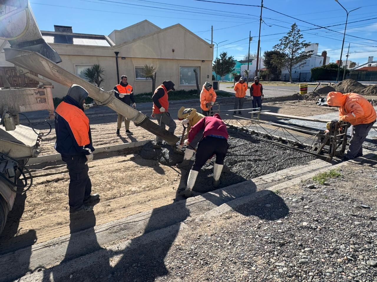 La Municipalidad de Rawson inició la pavimentación de la calle Rodrigo de la Isla La Municipalidad de Rawson inició la pavimentación de la calle Rodrigo de la Isla
