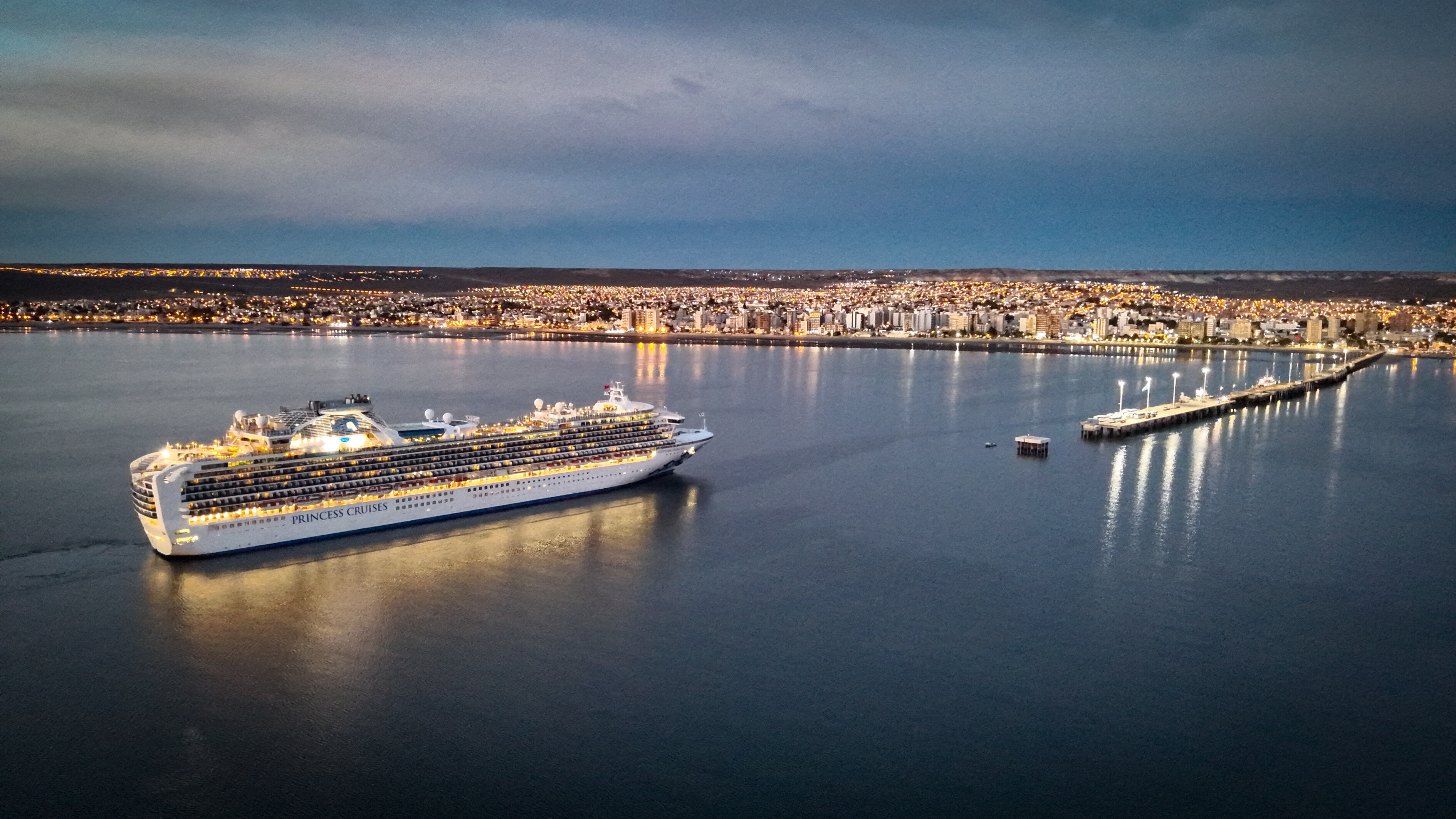 En una nueva escala de la Temporada de Cruceros, Puerto Madryn recibió al Sapphire Princess