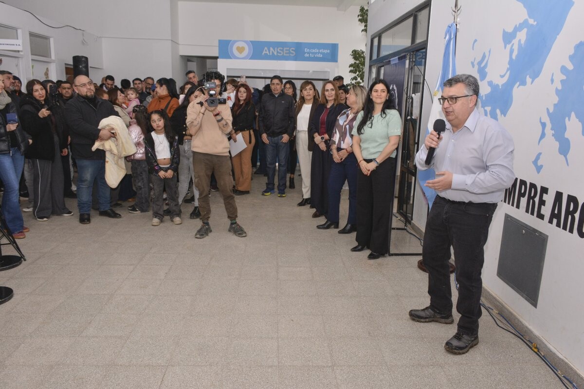 20260827_IDUV_ENTREGA_25_TERRENOS-20.jpg