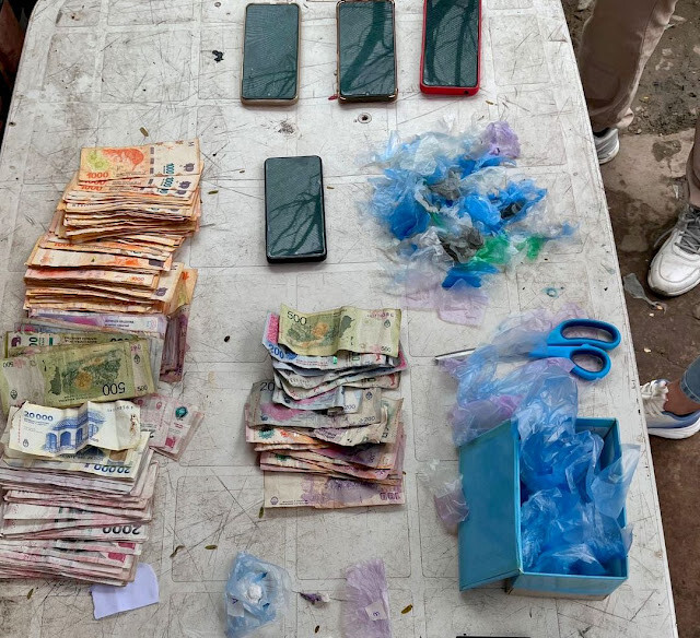 21754_Dos_beb__s_fueron_cambiadas_al_nacer_y_lo_descubrieron_40_a__os_despu__s_2.jpg La detención de un dealer derivó en un allanamiento del barrio Héroes de Malvinas