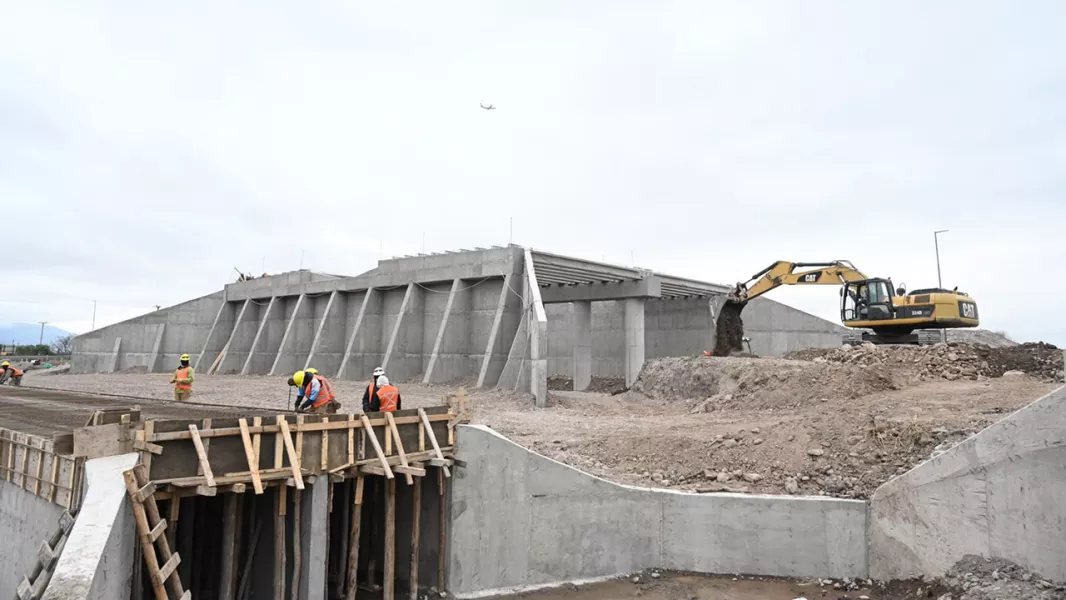 21877-avanza-a-paso-firme-la-autopista-del-valle-de-lerma-una-obra-estrategica-para-el-desarrollo-de-salta-aseguro-saenz.webp