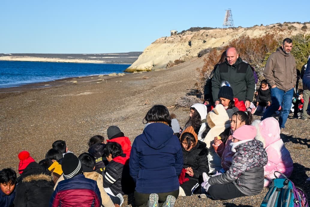 Sastre destacó el impacto educativo y turístico del programa «Los Chicos de Madryn Reciben a las Ballenas».