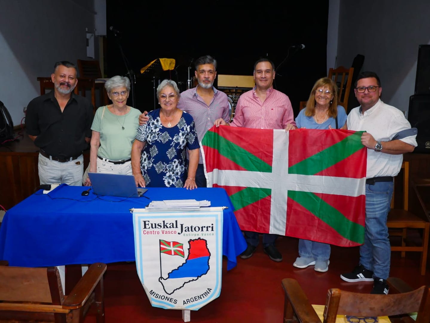 Título: Nuevas autoridades del Centro Vasco Misiones «Euskal Jatorri»