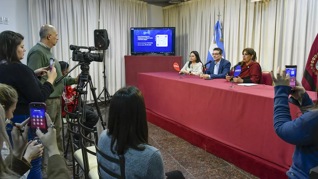 SALTA IMPULSA LA CAPACITACIÓN DE PERIODISTAS CON UN CURSO GRATUITO EN INTELIGENCIA ARTIFICIAL Y COMUNICACIÓN DIGITAL