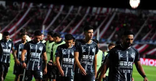 Instituto le hizo precio a Central Córdoba