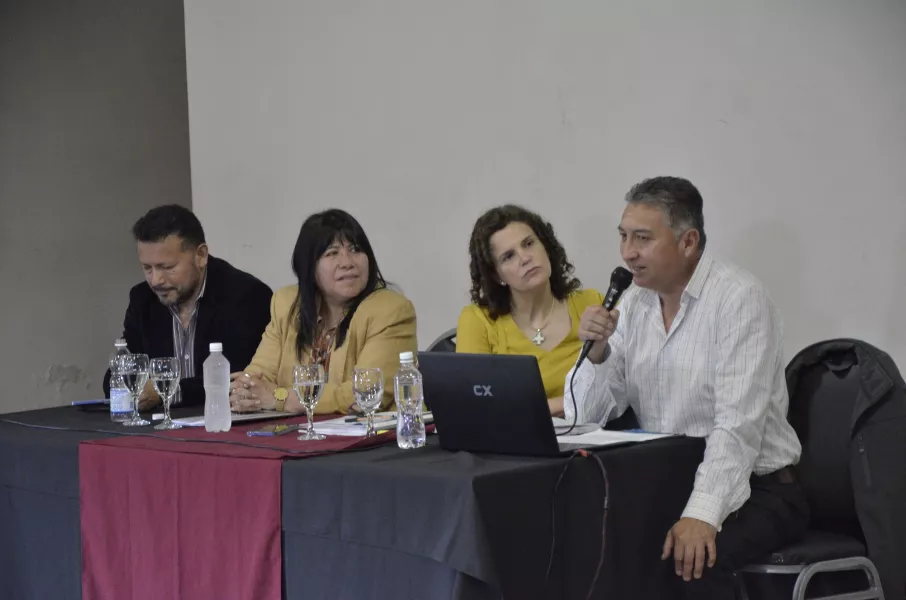 24984-salta-implementara-el-sistema-de-alertas-tempranas-en-educacion.webp