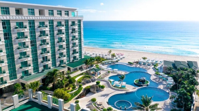Sandos Hotels impulsa campaña “¡Viva México, Vive Sandos!”