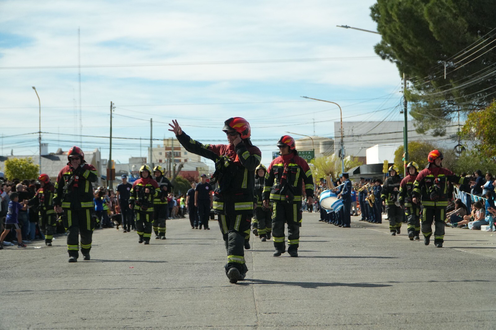 25-DESFILE CIVICO MILITAR.jpeg
