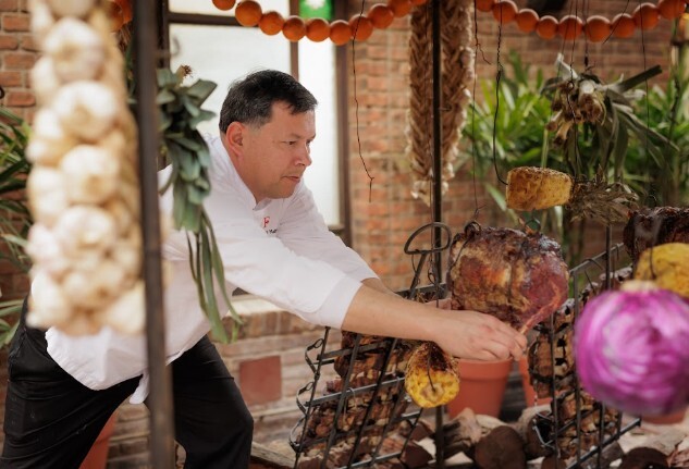 Caminos y Sabores: 20 Años de Gastronomía en Escena