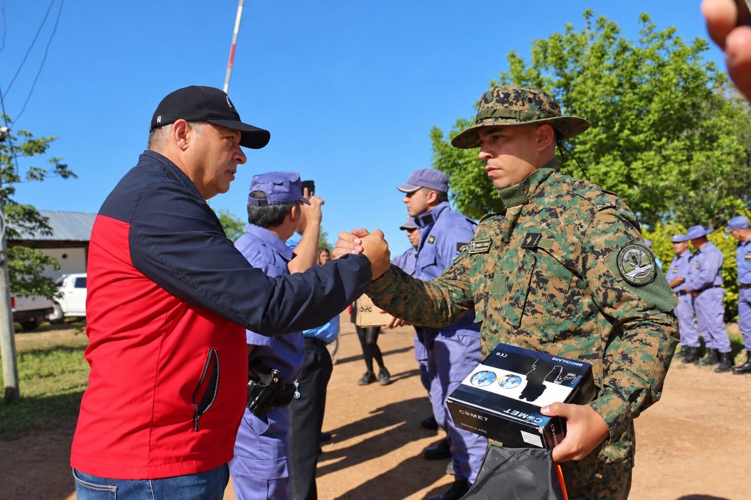 CHACO REFUERZA LA SEGURIDAD Y LA ASISTENCIA ANTE LA CRECIDA DE LOS RÍOS CON EQUIPAMIENTO Y EMBARCACIONES