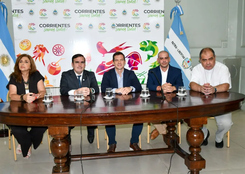 EMPEDRADO PRESENTÓ LA FIESTA PROVINCIAL DEL RÍO EN LA CASA DE GOBIERNO