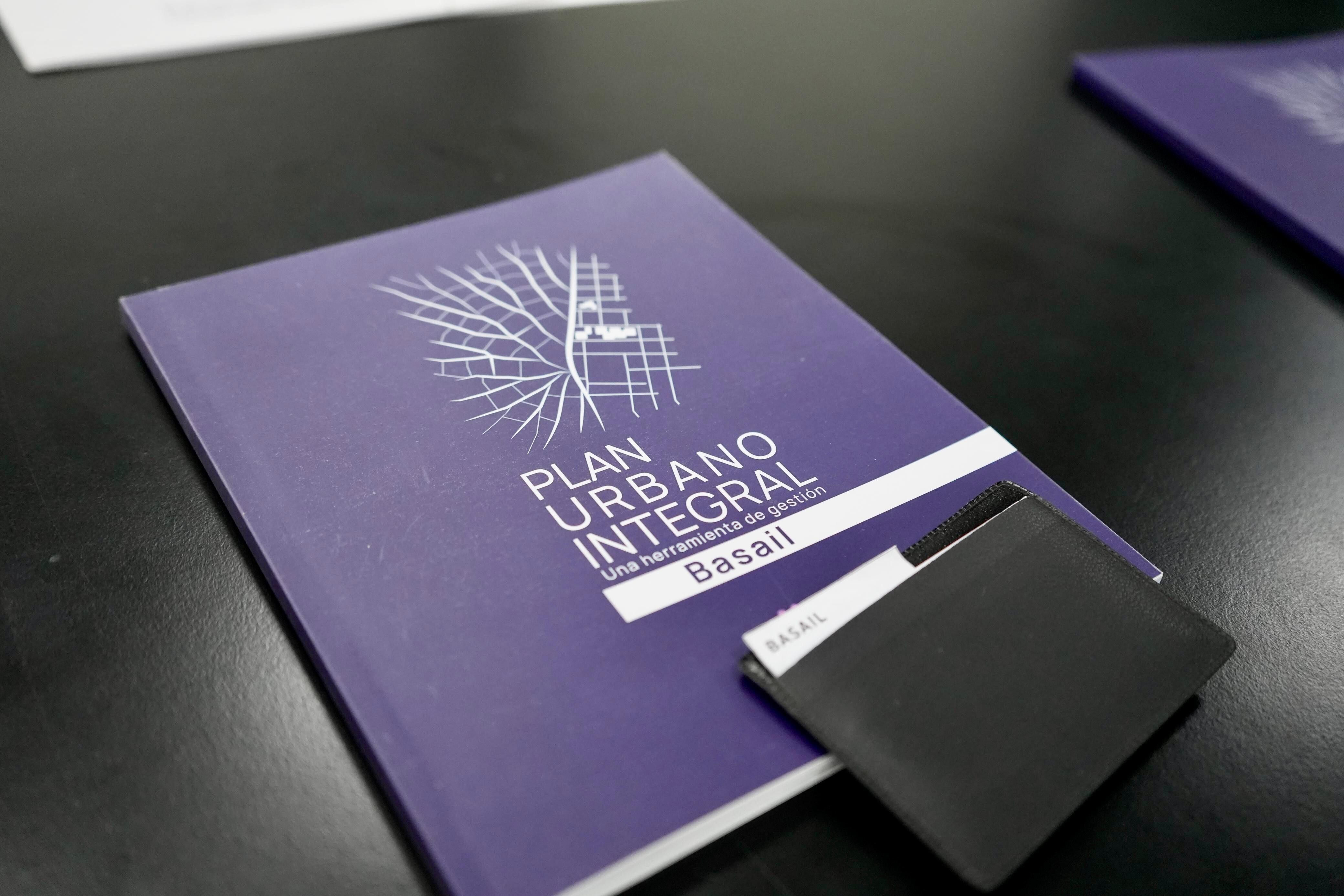 ZDERO FIRMÓ CONVENIOS CON MUNICIPIOS PARA FORTALECER LA PLANIFICACIÓN URBANA Y EL DESARROLLO LOCAL