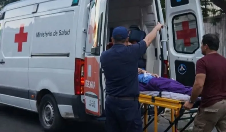 RESCATARON A UNA MUJER QUE CAYÒ DENTRO DE UN ALJIBE EN LA LOCALIDAD DE MERCEDES CORRIENTES