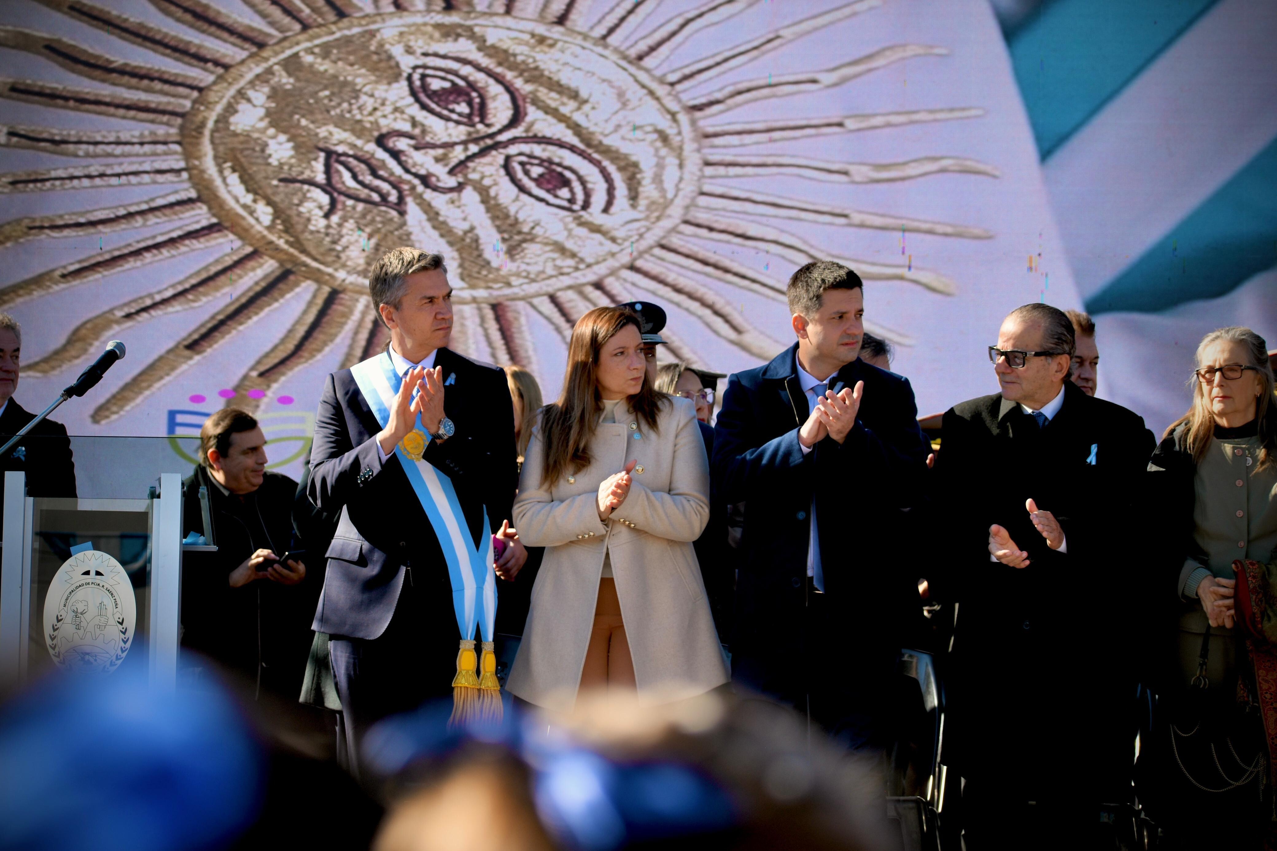 PROMESA DE LEALTAD A LA BANDERA: «LA PATRIA NOS PERTENECE A TODOS Y ENTRE TODOS, TENEMOS QUE CUIDARLA», DESTACÓ ZDERO