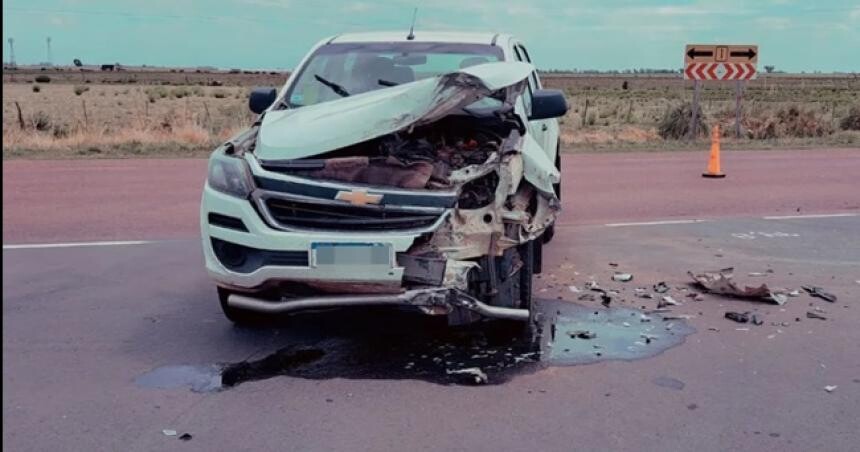 291398.jpg Choque entre auto y camioneta en Ruta 1