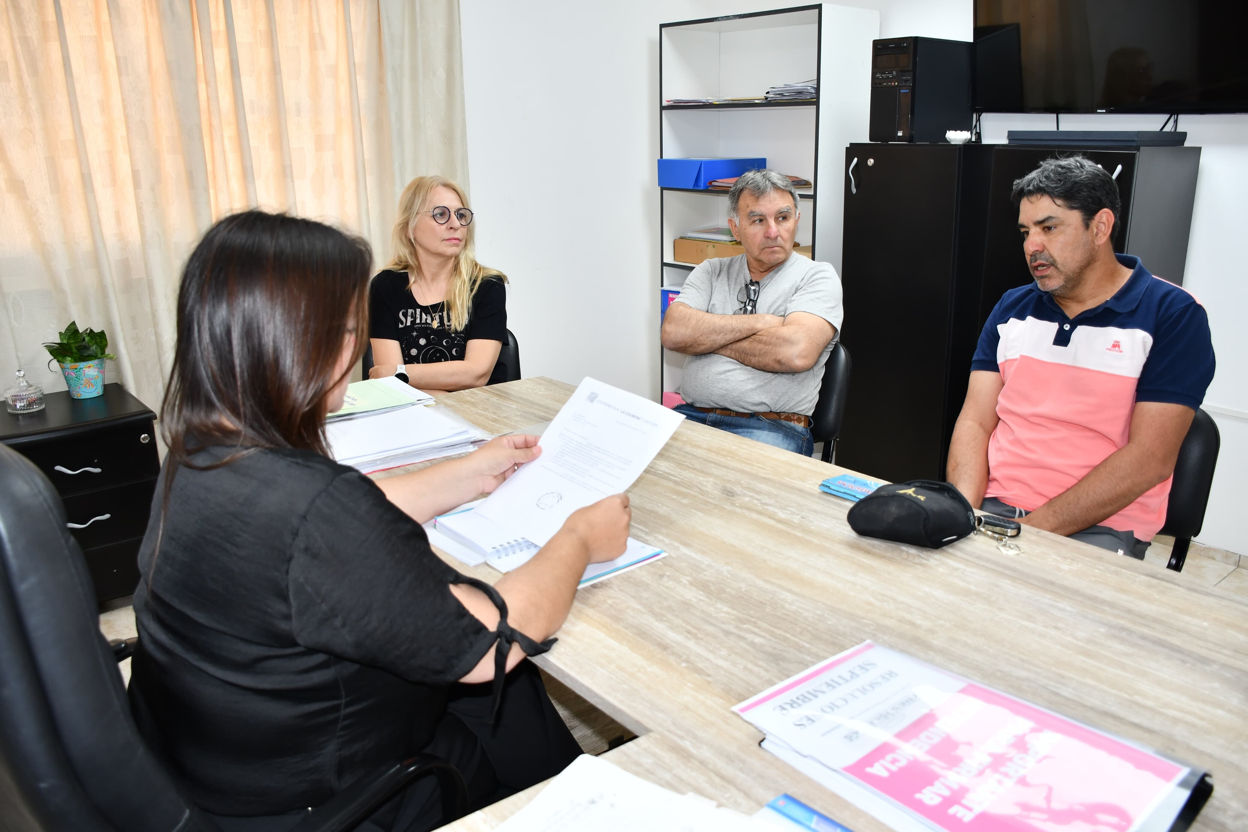 TRES ISLETAS: EL MUNICIPIO BRINDARÁ ACOMPAÑAMIENTO A LA COOPERATIVA APÍCOLA «LA COLMENA» LTDA