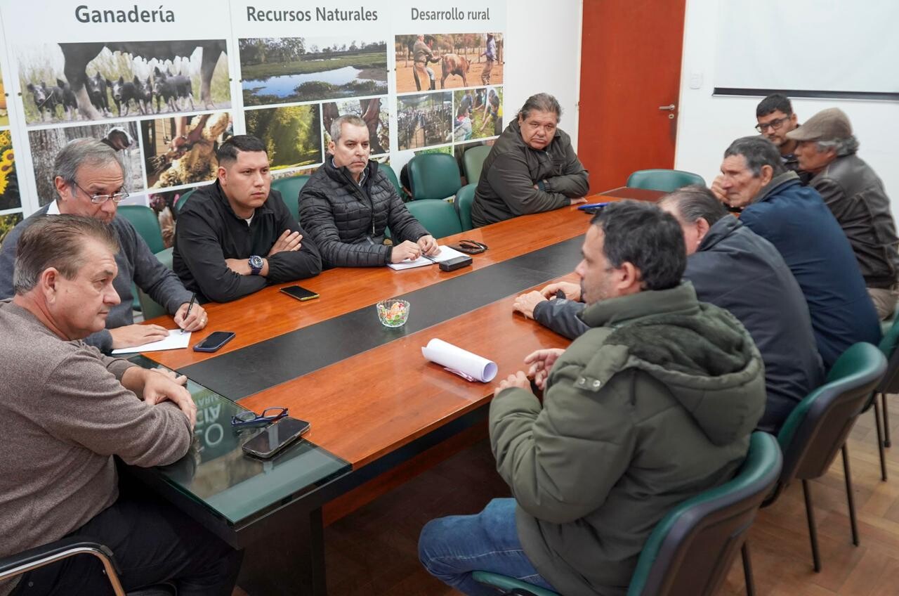 PRODUCCIÓN Y PESCADORES ACORDARON UNA AGENDA DE TRABAJO PARA FORTALECER LA ACTIVIDAD PESQUERA