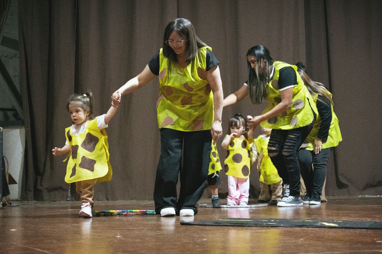 Mas de 100 niños y niñas protagonizaron el acto de cierre del Jardín Municipal N° 2411