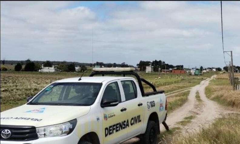 La rápida respuesta de Defensa Civil permitió asistir a dos adultos mayores en una situación de urgencia
