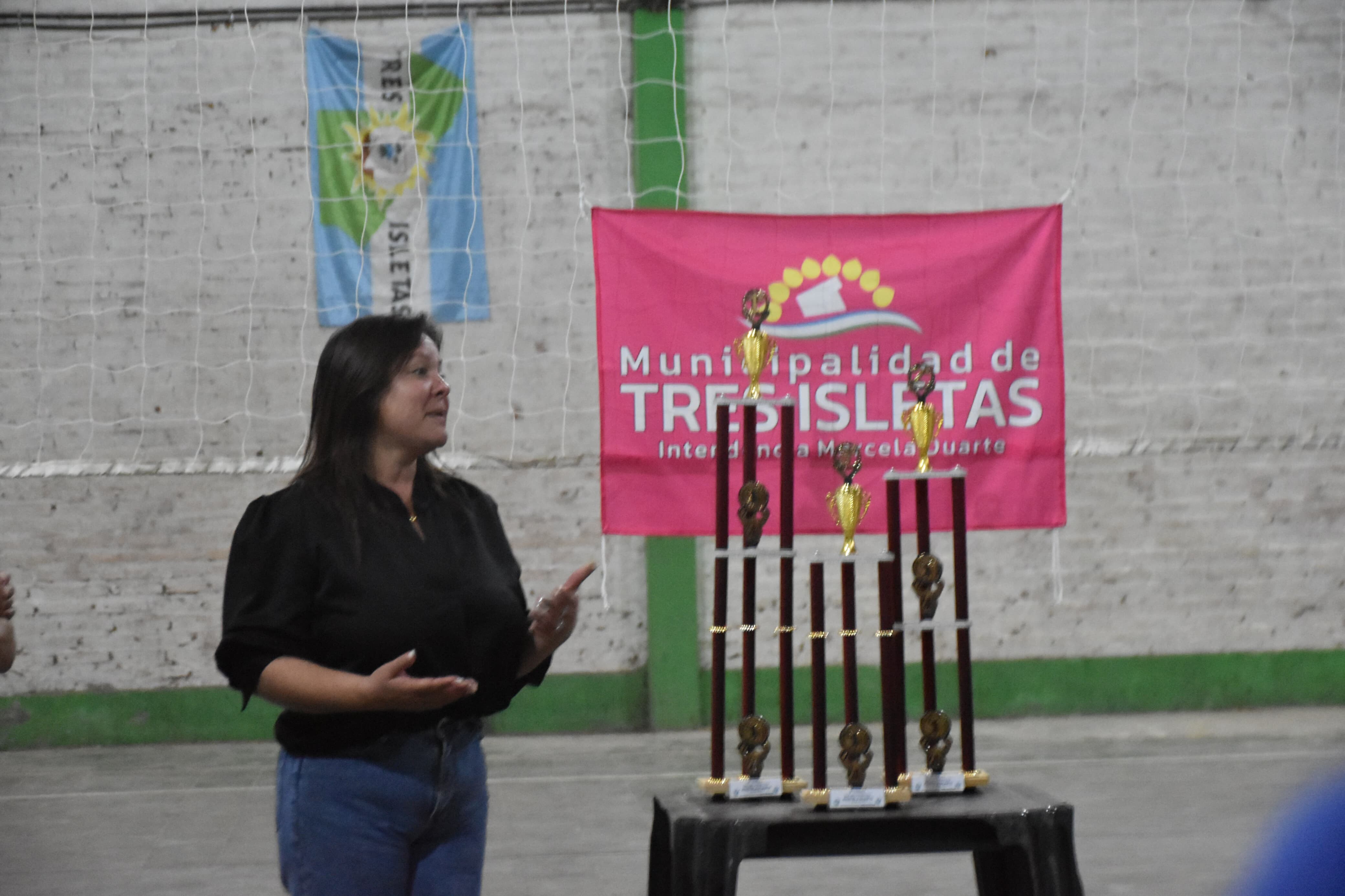 TRES ISLETAS: TORNEO DÍA DEL DOCENTE